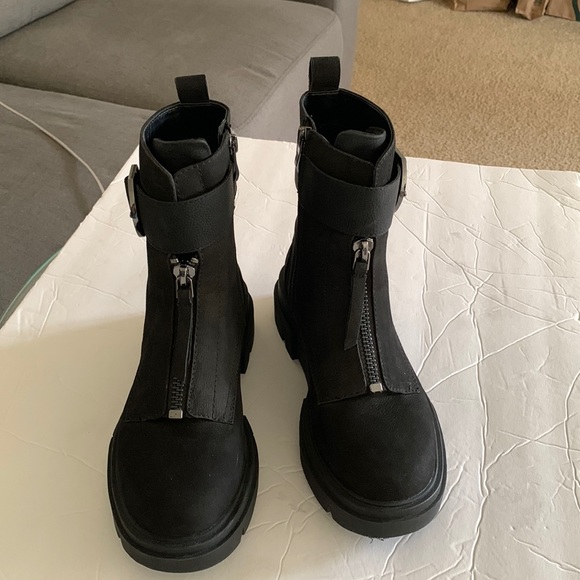 DKNY Combat Ankle Boots Size 7 M - Picture 14 of 16
